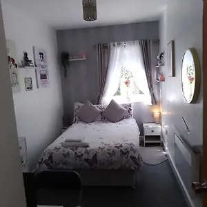 https://air-bnb-chester-city-centre-private-room.hotelsin-chester.com